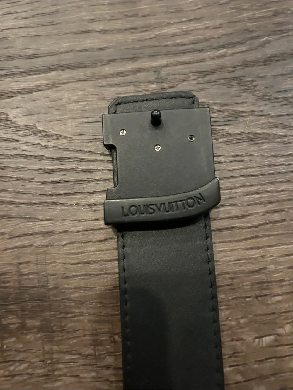 Black Designer-Style Men's Leather Belt with Matte LV Buckle